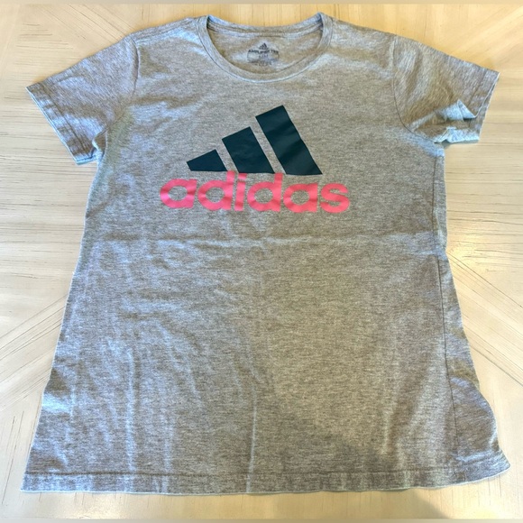 Adidas Women’s Crewneck Amplifier Tee - Grey w Pink/Blue Logo - Size M - Picture 4 of 9